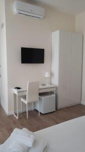 King Room with Balcony