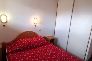 Les Balcons du Soleil Appt303 à100m pistes 2 chambres parking couvert WIFI