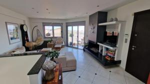 Lovely Maisonette next to Acropolis