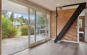 3 Bedroom Beautiful Home In Rødby