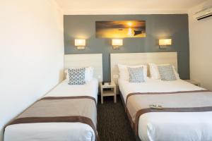 Hotels Le Regina Hotel et restaurant Canet-plage : photos des chambres