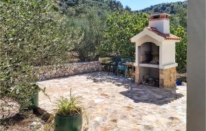 2 Bedroom Awesome Home In Sali