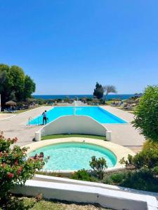 Beach Apartment Gabriela with Pool