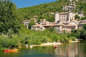 Maisons de vacances Maison Independante 3etoiles avec grand jardin : photos des chambres