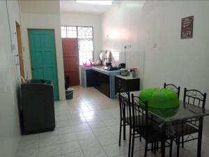 Brown Homestay Teluk Kemang Port Dickson