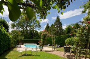 Hotels Hotel La Roseraie : photos des chambres