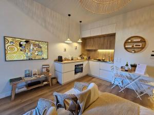 Arcarêve - Grand Studio Deluxe avec terrasse, jardin et accès plage