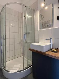 Deluxe Triple Room room in Good Time Residence