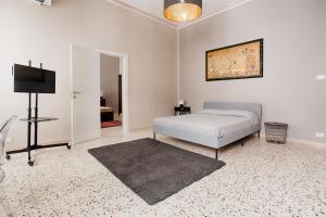 GuestHost - Historic Center Trapani Roomy Apt