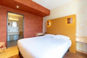 Hotels Hotel-Restaurant Le Lac : photos des chambres