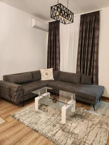 Apartment minutes away from the beach