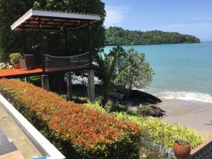 Koh Sirey Beachfront Pool Villa - 2 Bedrooms House