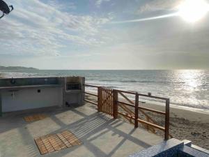 MIAZ Casa de Playa en Canoas de Punta Sal