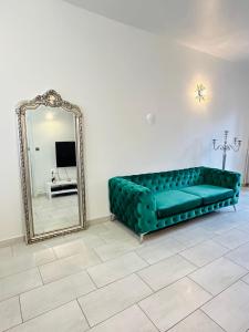 Jabeens House Bedroom 1