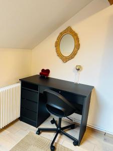 Jabeens House Bedroom 1