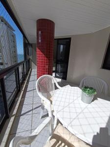 Apto Quadra Mar 1sui+2qua a 50m Praia Central BC