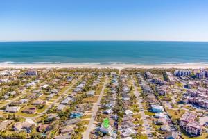 White Rose Sleeps 24 Private Heated Pool Beach