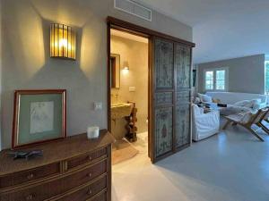 Modern 2 bedroom in Marbella Real