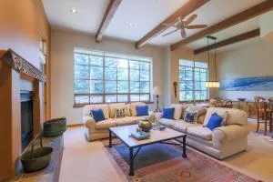 Family-Friendly Sun Valley Elkhorn Condo - Arco