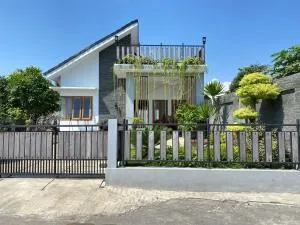 Rumah Yosua - Palpabang