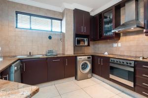 The Penthouse on Willard Beach