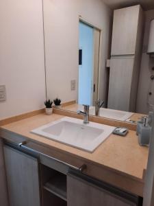 M O R A Home & Office