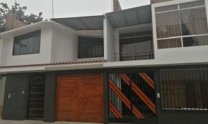 LA FAMILIA NASCA HOUSE