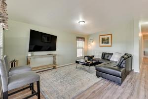 3 Mi to Grand Canyon Railway Williams Retreat