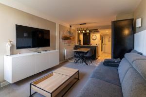 Maisons de vacances Paris Plage Vacances - Tres bel appartement pour 5 personnes avec piscine tennis & parking gratuit : photos des chambres