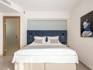 Superior Twin or Double Room room in M City Hotel