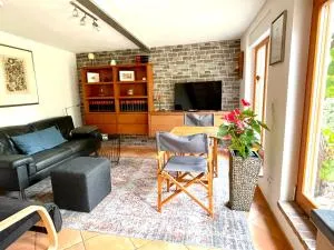 idyllisches Gästehaus für 2 im Garten - 霍伊森施塔姆