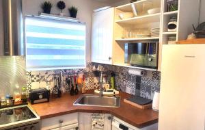 Malkis House Apartments in Livadi