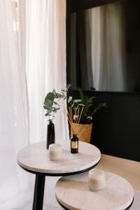 Upper City Suite Thessaloniki - Easy Parking - Explore the Center on foot