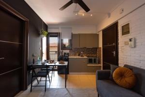 Upper City Suite Thessaloniki - Easy Parking & Walk to Center