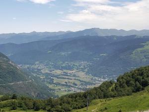 Appartements VUE PANORAMIQUE SUR LES PYRENEES : photos des chambres