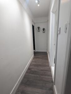 Charming 4-Bedroom House in Dover