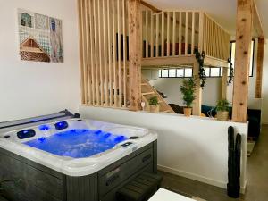 Appartements Loft avec jacuzzi et terrasse prives : Appartement Supérieur avec Sauna