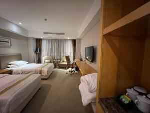 Nancy White Palace Villa