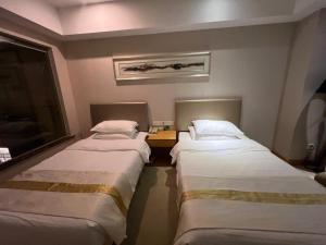 Nancy White Palace Villa