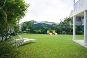 Across The Bay 3 - 洛尼湾村