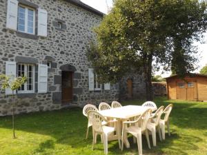 Maisons de vacances Gite Saint-Cirgues-de-Malbert, 6 pieces, 8 personnes - FR-1-742-121 : photos des chambres