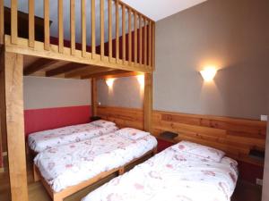 Maisons de vacances Gite Mandailles-Saint-Julien, 3 pieces, 5 personnes - FR-1-742-138 : photos des chambres