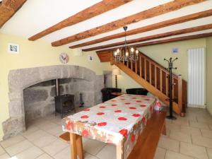 Maisons de vacances Gite La Trinitat, 4 pieces, 8 personnes - FR-1-742-141 : photos des chambres