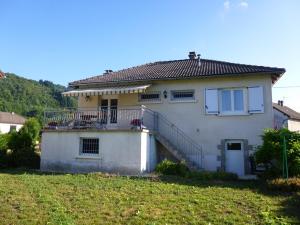 Maisons de vacances Gite Polminhac, 3 pieces, 4 personnes - FR-1-742-143 : photos des chambres