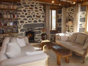 Maisons de vacances Gite Paulhac, 6 pieces, 12 personnes - FR-1-742-174 : photos des chambres