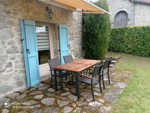 Maisons de vacances Gite Le Rouget-Pers, 2 pieces, 2 personnes - FR-1-742-161 : photos des chambres