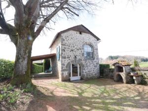 Maisons de vacances Gite Le Rouget-Pers, 2 pieces, 2 personnes - FR-1-742-161 : photos des chambres