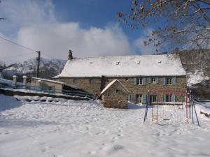 Maisons de vacances Gite La Chapelle-d'Alagnon, 6 pieces, 13 personnes - FR-1-742-194 : Maison de Vacances