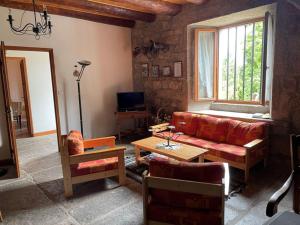 Maisons de vacances Gite Val-d'Arcomie-Saint-Just, 5 pieces, 10 personnes - FR-1-742-226 : photos des chambres