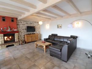 Maisons de vacances Gite Cezens, 5 pieces, 8 personnes - FR-1-742-235 : photos des chambres